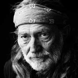 Willie Nelson talks about switching from smoking to vaporizing